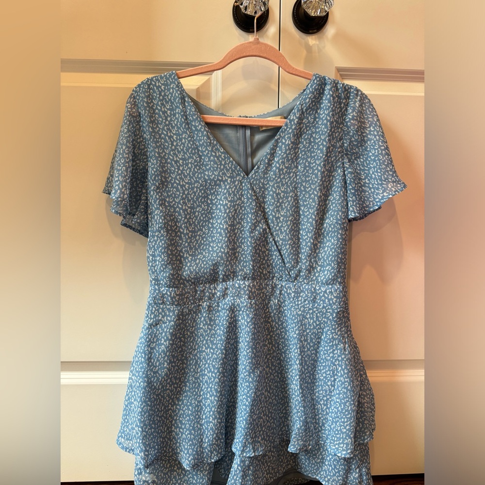 Light blue and white leapord print romper